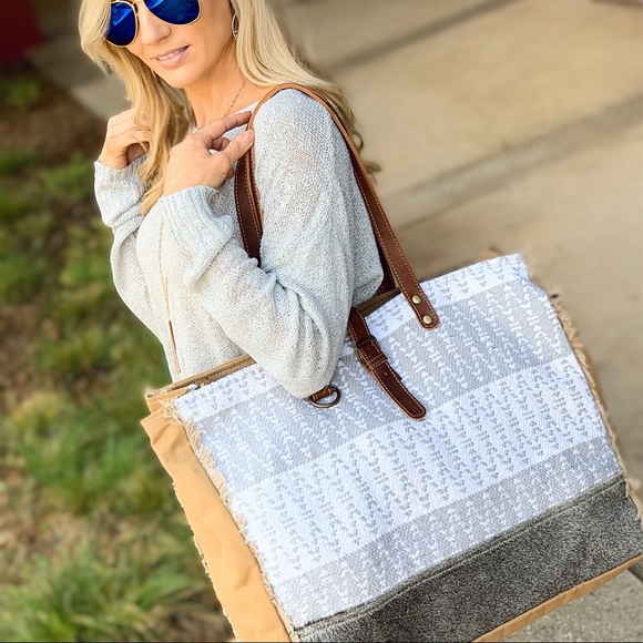 Weave N Nap weekender bag - Picture 4 of 7